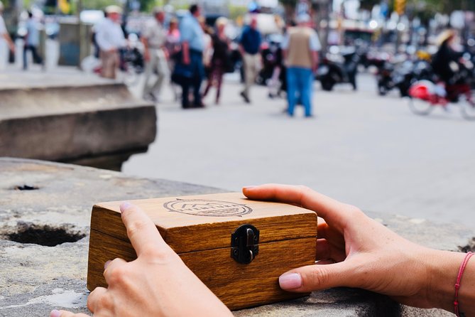 Private Family Treasure Hunt | Guided, fun & 100% Offline | Xventura Barcelona - Starting at Plaça Comercial