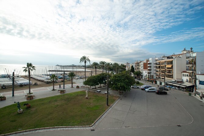 Private Full-Day Tarragona and Sitges - Is $216.04 per person a fair price?