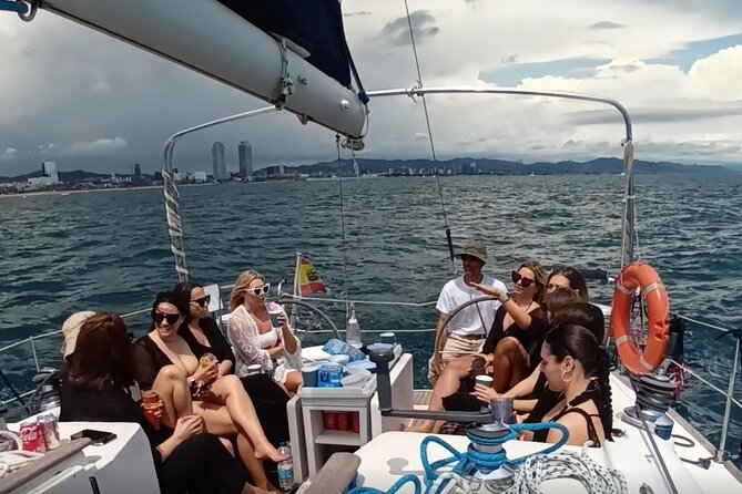 Private Naval Sailboat Tour in Barcelona up to 11 people - What the 2 to 8 hour choice means