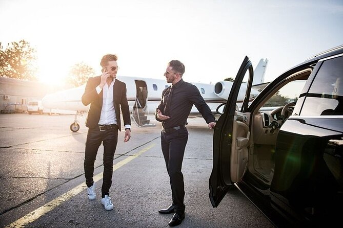 Private One-way Airport Transfer Barcelona Airport to Barcelona - The 70-minute waiting window