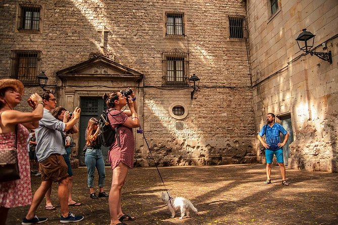 Private Photography Walking Tour with a Local - Following Barcelona’s connection with art