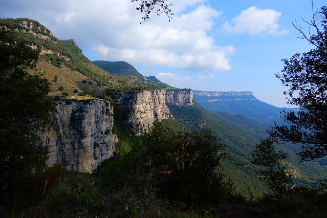 Private Pre-Pyrenees Medieval Village Hike from Barcelona - Private transport and the value of the price