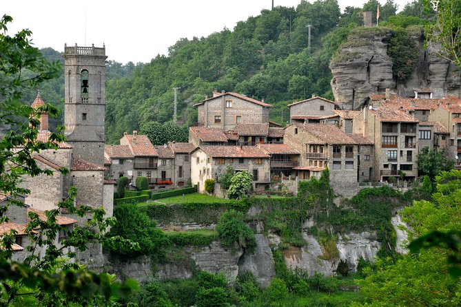 Private Pre-Pyrenees Medieval Village Hike from Barcelona - Practical details that matter
