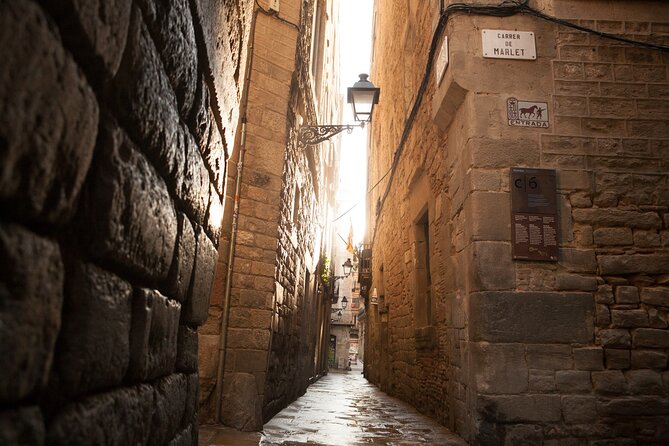 Private Religious Tour: Sagrada Familia, Romans & Jewish Quarter - Roman walls, aqueducts, and the Temple of Augustus