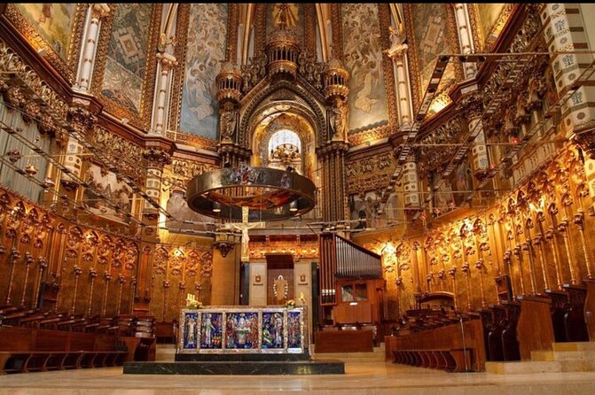 Private Tour from Barcelona to Monserrat - A printing tradition dating to 1499