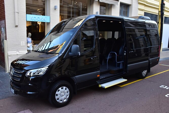 Private Transfer from Barcelona hotels to Barcelona Cruise Port - How the private format changes your morning