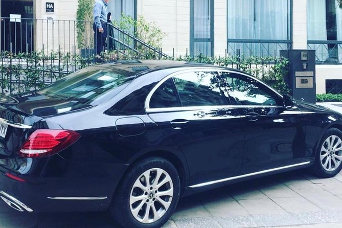 Private Transfer from Barcelona to the Port (or vice versa) - Port to city works the same way