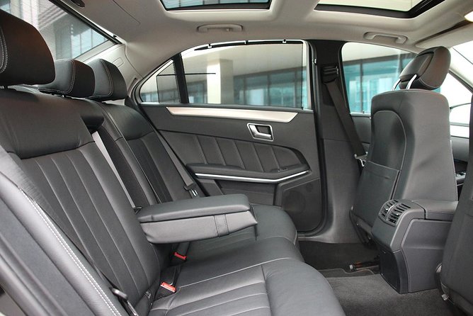 Private transfer from cruise port to Barcelona Airport or hotel - From Barcelona’s cruise terminal to your next stop