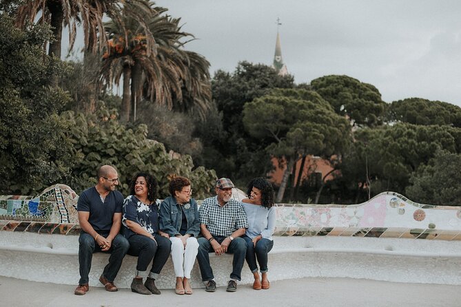 Private Vacation Photography Session with Local Photographer in Barcelona - Should you book it?