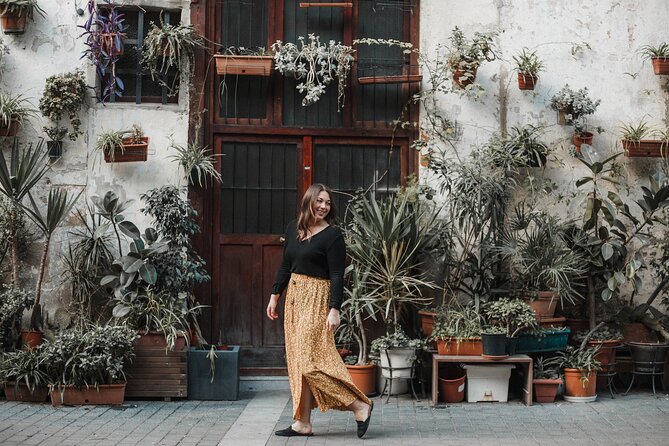 Private Vacation Photography Session with Local Photographer in Barcelona - Gothic Quarter, El Born, Barceloneta, and Parc de la Ciutadella