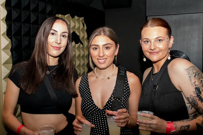Pub Crawl Barcelona: 4 nightclubs + shots + skip-the-line entry - How the Barcelona pub crawl works