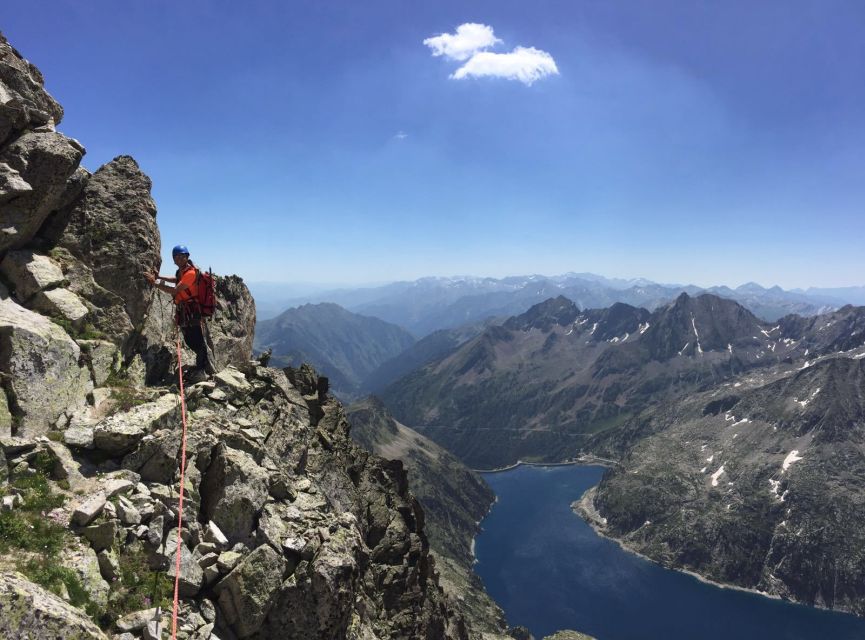 Pyrenees: A-day Hike with a Choice of 3 Levels - The guide makes a real difference