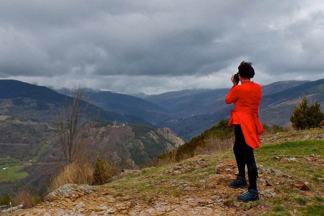 Pyrenees Hiking from Barcelona - A full day with real transfer time