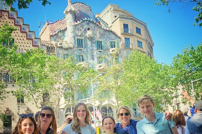 Ramblas, Old Town, Gothic and Gaudi Architecture Walking Tour - From Roman Barcelona to the medieval Gothic Quarter