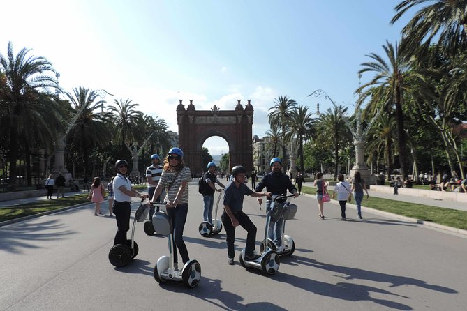 Sagrada Familia - 2H Segway Tour - What the guides add to the ride
