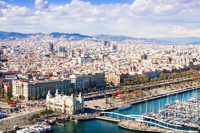 Sagrada Familia and Old Town Private Tour with Hotel Pick-up - Walking Barcelona’s Roman and medieval core