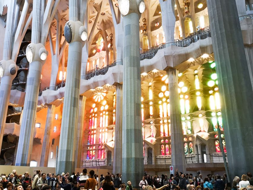 Sagrada Familia & Gaudi Guided Tour Private or Small Groups - The Palace of Catalan Music and the move to Passeig de Gràcia