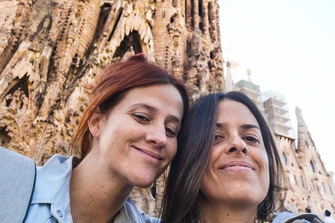 Sagrada Familia & Gaudi Tour Private or Small Group with Tickets - Gothic Quarter details that are easy to miss