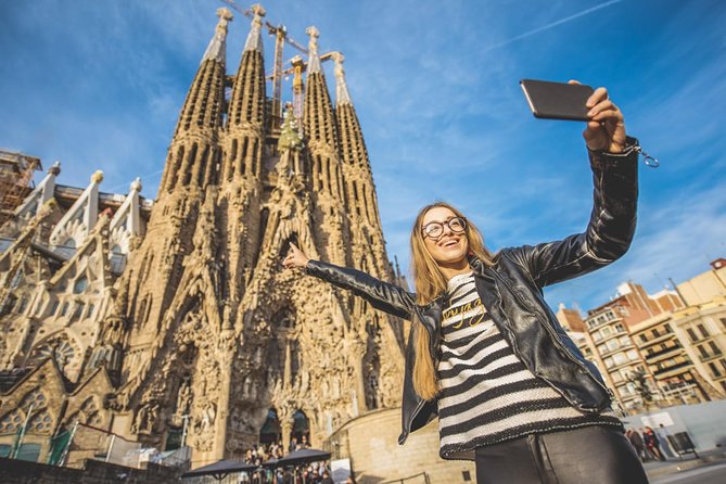 Sagrada Familia & Gaudi Tour Private or Small Group with Tickets - Is the $90.70 price good value?