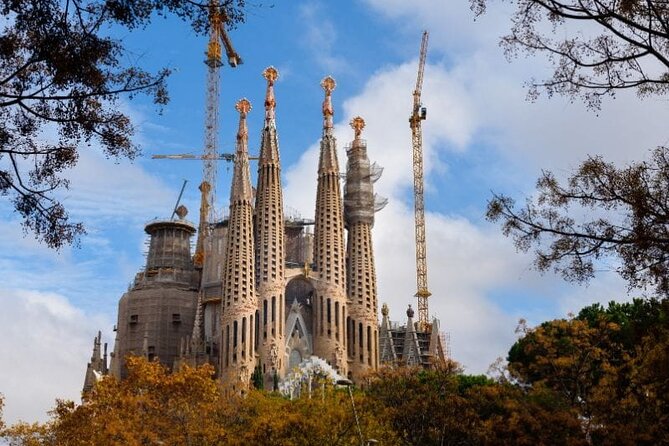 Sagrada Familia & Gothic Quarter Private Tour - Is $248.41 per person good value?