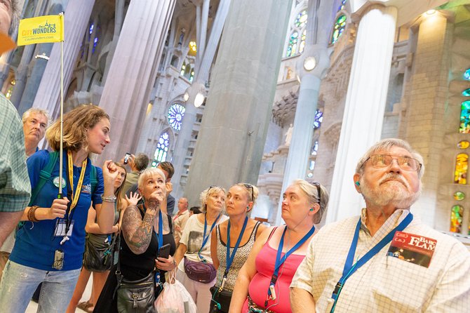 Sagrada Familia Guided Tour with Skip The Line Access - Standard group or small-group upgrade