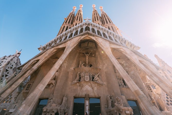 Sagrada Familia Guided Tour with Skip the Line Ticket - Why a guide changes the Sagrada Familia visit