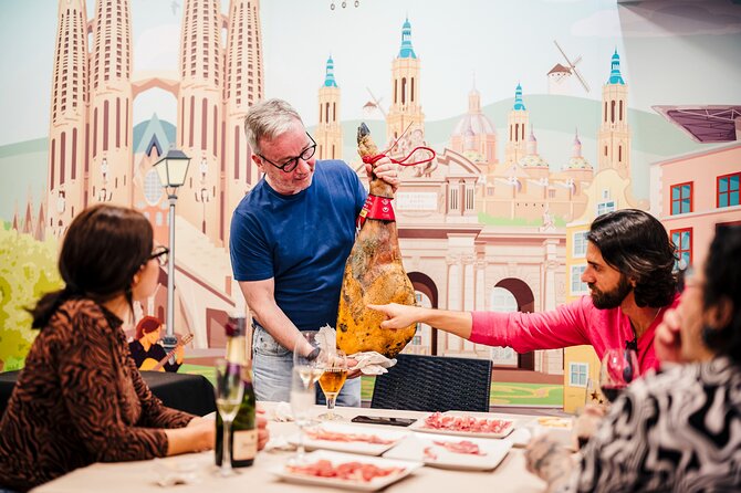 Sagrada Familia Jamón Iberico Masterclass with Wine Tasting - What the expert explains as you taste
