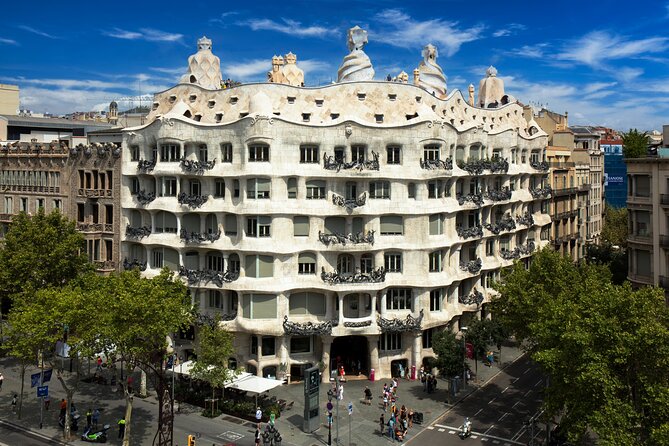 Sagrada Familia & La Pedrera Small Group Tour with Cava Tasting - My Booking Verdict