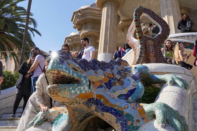 Sagrada Familia & Park Guell Guided Tour with Skip The Line - Should you add the tower option?