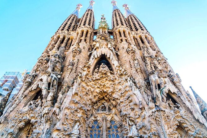 Sagrada Familia & Park Güell Optional: Small Group Tour - Why this Gaudí combination works