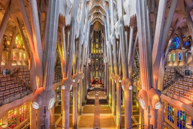 Sagrada Familia Private Guided Tour with Skip the Line Tickets - What the $284.20 price really buys