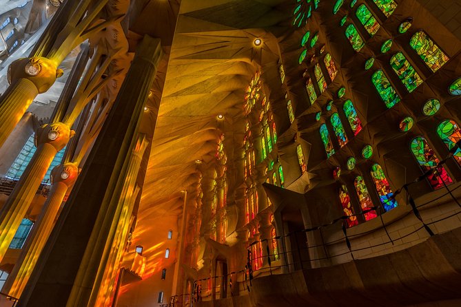 Sagrada Familia Private Tour - Free time to look again