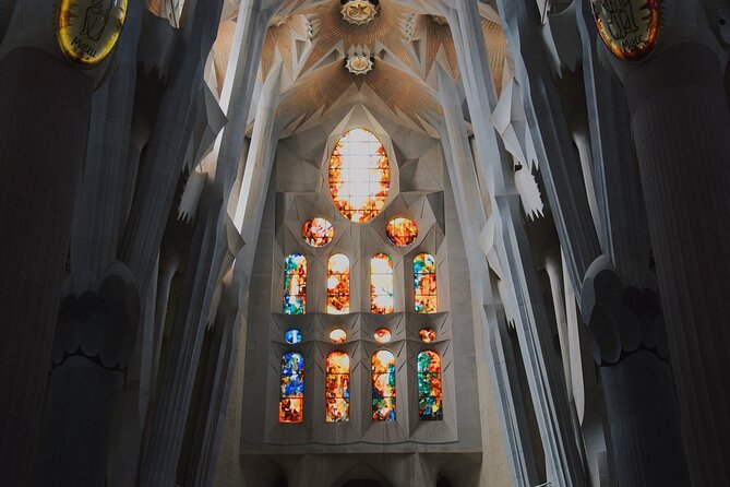 Sagrada Familia Private Tour - Unlock the mysteries of Gaudi - What the $448.90 group price really means