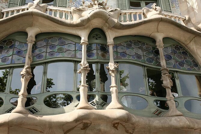 Sagrada Familia Private Tour - Unlock the mysteries of Gaudi - Who should book this experience