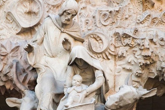 Sagrada Familia Private Tour with Expert Guide - Why the late afternoon can be the right time