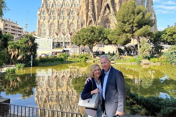 Sagrada Familia Private Tour with Priority Entrance - Meeting at the Sagrada Familia Souvenir Shop