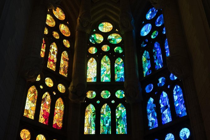 Sagrada Familia Skip the Line Tour Optional Small Group - Gaudí’s school and the construction museum