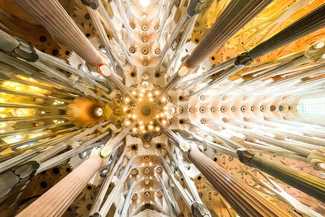 Sagrada Familia Small Group Guided Tour with Skip the Line Ticket - The guides can make or break the experience