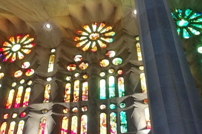 Sagrada Familia Small Group Tour with Skip the Line Ticket - Who will get the most from this tour?