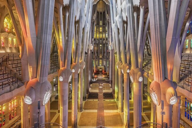 Sagrada Familia: The Golden Hour with Skip the line Tickets - Key points to know before you book
