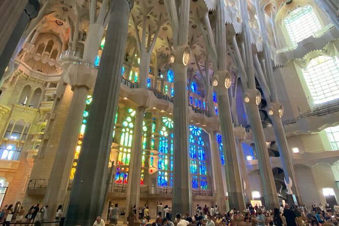 Sagrada Familia Tour with Express Entry and Local Guide - Meeting The Touring Pandas near the basilica