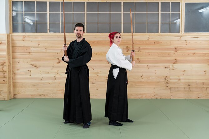 Samurai Experience in Barcelona - Putting on samurai clothing in Sant Martí