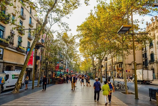 Self-Guided Audio Tour-The Surrealist Barcelona of Dalí and Gaudí - Ateneu Barcelonès and the city’s intellectual side