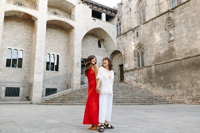 Shine in the Streets of Barcelona: cinematic & candid photos - Plaça Sant Felip Neri: a quieter square for atmosphere