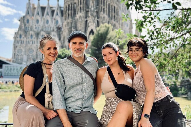 Sightseeing by Bike & Photo Shooting - Sagrada Família and Casa Batlló