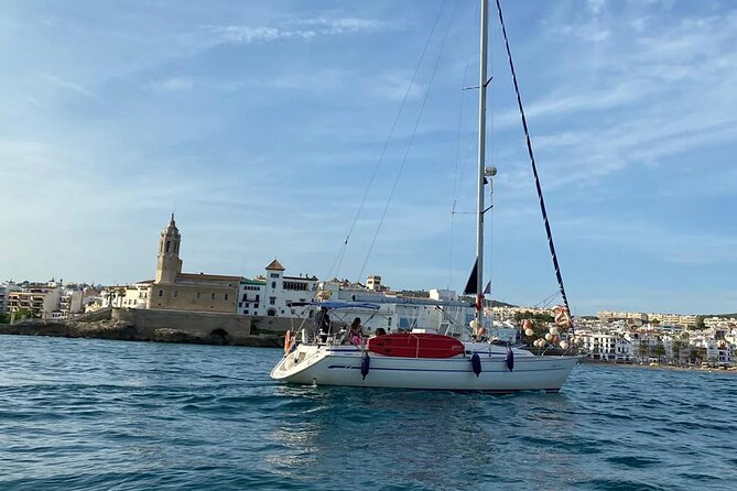 Sitges sailing, walking and winery tour - Why this Sitges combination works