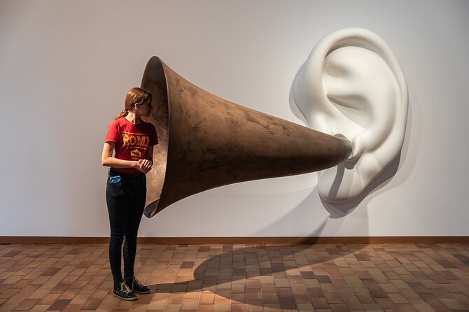 Skip-the-line access ticket to Fundación Miró - Walking through the permanent collection
