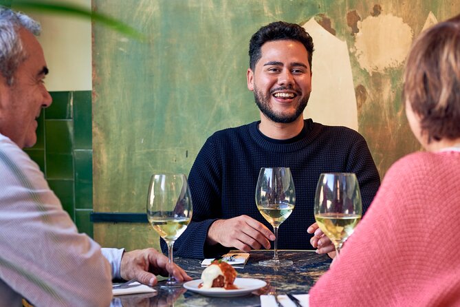 Sommelier-Led Food & Wine Experience in Barcelona - Meeting a Sommelier at the Start