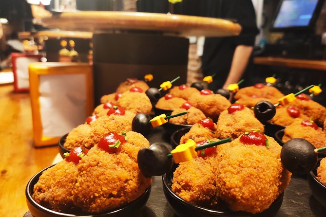 Spanish Wine and Tapas Tour in a Local Neighborhood in Barcelona - Practical details that matter