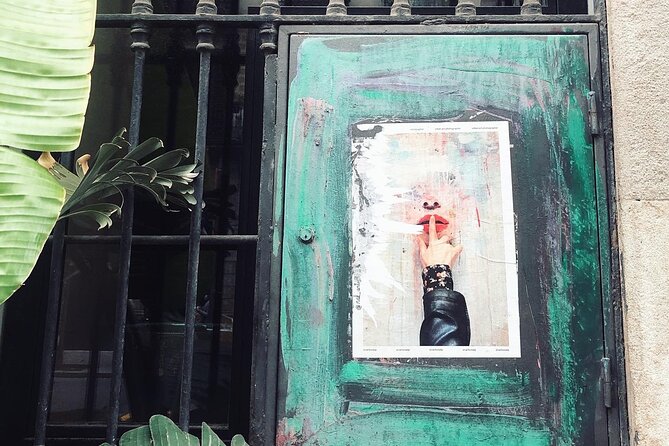 Street Art, Sculptures & Crime Stories Walking Tour – Barcelona - El Born and La Ribera: optical tricks and dark stories